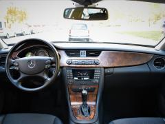 https://autoroyal.es/media/com_expautospro/images/big/turismos_todo_terrenos_y_furgonetas_mercedes_cls_350_616fdb15a10bd.JPG