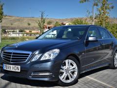 https://autoroyal.es/media/com_expautospro/images/big/turismos_todo_terrenos_y_furgonetas_mercedes_e_220_616f07642cba9.JPG