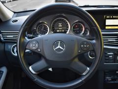 https://autoroyal.es/media/com_expautospro/images/big/turismos_todo_terrenos_y_furgonetas_mercedes_e_220_616f07f227a05.JPG