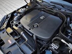 https://autoroyal.es/media/com_expautospro/images/big/turismos_todo_terrenos_y_furgonetas_mercedes_e_220_616f0a0ad3699.JPG