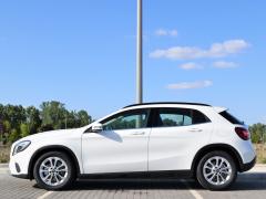 https://autoroyal.es/media/com_expautospro/images/big/turismos_todo_terrenos_y_furgonetas_mercedes_gla_200_646896816dead.JPG