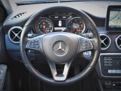 https://autoroyal.es/media/com_expautospro/images/big/turismos_todo_terrenos_y_furgonetas_mercedes_gla_200_64689687c6c9f.JPG