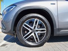 https://autoroyal.es/media/com_expautospro/images/big/turismos_todo_terrenos_y_furgonetas_mercedes_gla_66ae095d704cc.JPG