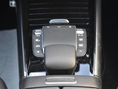 https://autoroyal.es/media/com_expautospro/images/big/turismos_todo_terrenos_y_furgonetas_mercedes_gla_6758677c9bfd8.JPG