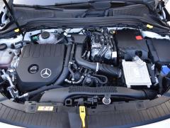 https://autoroyal.es/media/com_expautospro/images/big/turismos_todo_terrenos_y_furgonetas_mercedes_gla_6a1ef76fb769e.JPG