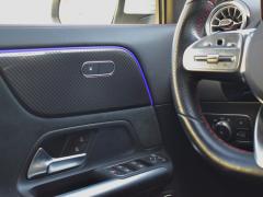 https://autoroyal.es/media/com_expautospro/images/big/turismos_todo_terrenos_y_furgonetas_mercedes_gla_6a1ef77861f1c.JPG
