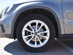 https://autoroyal.es/media/com_expautospro/images/big/turismos_todo_terrenos_y_furgonetas_mercedes_gla_6a4d22014dab3.JPG