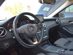 https://autoroyal.es/media/com_expautospro/images/big/turismos_todo_terrenos_y_furgonetas_mercedes_gla_6a4d220834bbe.JPG