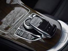 https://autoroyal.es/media/com_expautospro/images/big/turismos_todo_terrenos_y_furgonetas_mercedes_glc_60003669e32a9.JPG