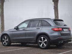 https://autoroyal.es/media/com_expautospro/images/big/turismos_todo_terrenos_y_furgonetas_mercedes_glc_60003672433b4.JPG