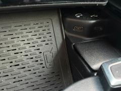 https://autoroyal.es/media/com_expautospro/images/big/turismos_todo_terrenos_y_furgonetas_mercedes_gle_6a7f489f5fb28.jpeg