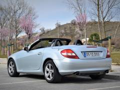 https://autoroyal.es/media/com_expautospro/images/big/turismos_todo_terrenos_y_furgonetas_mercedes_slk_200_622f90f582cad.JPG