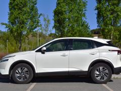 https://autoroyal.es/media/com_expautospro/images/big/turismos_todo_terrenos_y_furgonetas_nissan_qashqai_69dd0b3fe34e0.JPG