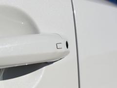 https://autoroyal.es/media/com_expautospro/images/big/turismos_todo_terrenos_y_furgonetas_nissan_qashqai_69dd0b4032056.JPG