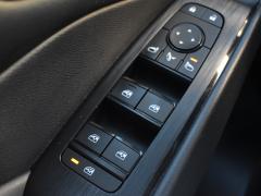 https://autoroyal.es/media/com_expautospro/images/big/turismos_todo_terrenos_y_furgonetas_nissan_qashqai_69dd0b4205ffe.JPG