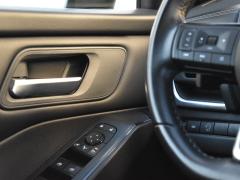 https://autoroyal.es/media/com_expautospro/images/big/turismos_todo_terrenos_y_furgonetas_nissan_qashqai_69dd0b52195e5.JPG