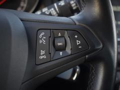 https://autoroyal.es/media/com_expautospro/images/big/turismos_todo_terrenos_y_furgonetas_opel_zafira_61af4256e0bef.JPG