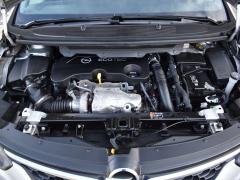 https://autoroyal.es/media/com_expautospro/images/big/turismos_todo_terrenos_y_furgonetas_opel_zafira_61af4260968f0.JPG