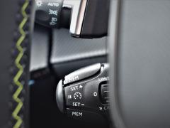 https://autoroyal.es/media/com_expautospro/images/big/turismos_todo_terrenos_y_furgonetas_peugeot_6415b4924ebcc.JPG