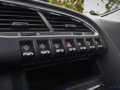 https://autoroyal.es/media/com_expautospro/images/big/turismos_todo_terrenos_y_furgonetas_peugeot_lm_615d85eeca5a3.JPG