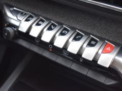 https://autoroyal.es/media/com_expautospro/images/big/turismos_todo_terrenos_y_furgonetas_peugeot_lm_62ce99d3f3630.JPG