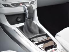 https://autoroyal.es/media/com_expautospro/images/big/turismos_todo_terrenos_y_furgonetas_peugeot_y_62b097932a3ac.JPG