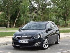 https://autoroyal.es/media/com_expautospro/images/big/turismos_todo_terrenos_y_furgonetas_peugeot_y_62b0979338a75.JPG