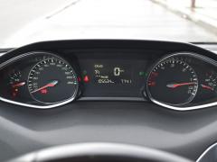 https://autoroyal.es/media/com_expautospro/images/big/turismos_todo_terrenos_y_furgonetas_peugeot_y_639a01e4392ad.JPG