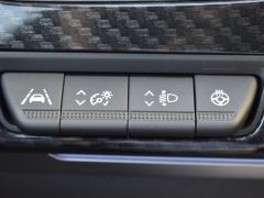 https://autoroyal.es/media/com_expautospro/images/big/turismos_todo_terrenos_y_furgonetas_renault_arkana_6aabbb874d155.JPG