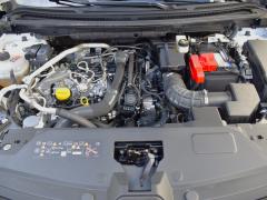 https://autoroyal.es/media/com_expautospro/images/big/turismos_todo_terrenos_y_furgonetas_renault_austral_6ab6a59fd4bd9.JPG