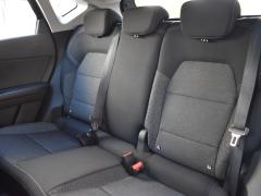 https://autoroyal.es/media/com_expautospro/images/big/turismos_todo_terrenos_y_furgonetas_renault_captur_6a7c99e11f41b.JPG