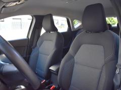 https://autoroyal.es/media/com_expautospro/images/big/turismos_todo_terrenos_y_furgonetas_renault_captur_6a7c99e128176.JPG