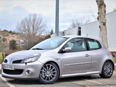 https://autoroyal.es/media/com_expautospro/images/big/turismos_todo_terrenos_y_furgonetas_renault_clio_5fda00a19ca2f.JPG
