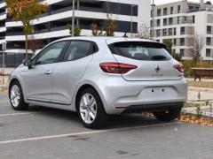 https://autoroyal.es/media/com_expautospro/images/big/turismos_todo_terrenos_y_furgonetas_renault_clio_6ac0e97bdcc4e.JPG