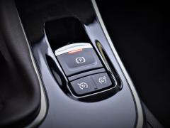 https://autoroyal.es/media/com_expautospro/images/big/turismos_todo_terrenos_y_furgonetas_renault_espace_61237a4dbfe94.JPG