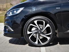 https://autoroyal.es/media/com_expautospro/images/big/turismos_todo_terrenos_y_furgonetas_renault_grand_scenic_622f922645372.JPG