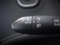 https://autoroyal.es/media/com_expautospro/images/big/turismos_todo_terrenos_y_furgonetas_renault_grand_scenic_622f9227ae399.JPG