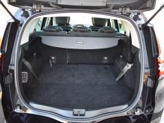 https://autoroyal.es/media/com_expautospro/images/big/turismos_todo_terrenos_y_furgonetas_renault_grand_scenic_6384932ff2dc6.JPG