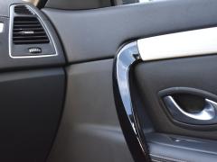 https://autoroyal.es/media/com_expautospro/images/big/turismos_todo_terrenos_y_furgonetas_renault_laguna_6a1ea6102a466.JPG