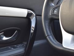 https://autoroyal.es/media/com_expautospro/images/big/turismos_todo_terrenos_y_furgonetas_renault_laguna_6a1ea612c34d2.JPG