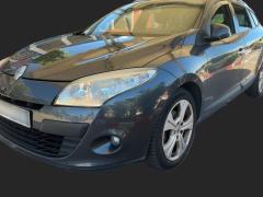 https://autoroyal.es/media/com_expautospro/images/big/turismos_todo_terrenos_y_furgonetas_renault_megane_6a23e517a01cd.jpg