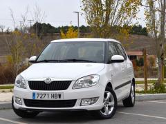 https://autoroyal.es/media/com_expautospro/images/big/turismos_todo_terrenos_y_furgonetas_skoda_fabia_6745f47aec734.JPG