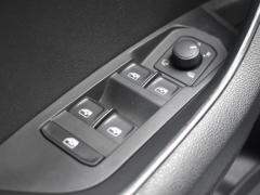 https://autoroyal.es/media/com_expautospro/images/big/turismos_todo_terrenos_y_furgonetas_skoda_karoq_69aeb832758a9.JPG
