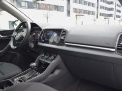 https://autoroyal.es/media/com_expautospro/images/big/turismos_todo_terrenos_y_furgonetas_skoda_karoq_69aeb83a7f15e.JPG