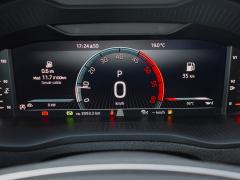 https://autoroyal.es/media/com_expautospro/images/big/turismos_todo_terrenos_y_furgonetas_skoda_karoq_69c2cbf785849.JPG