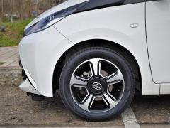 https://autoroyal.es/media/com_expautospro/images/big/turismos_todo_terrenos_y_furgonetas_toyota_aygo_6027ce94a40bc.JPG