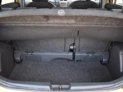 https://autoroyal.es/media/com_expautospro/images/big/turismos_todo_terrenos_y_furgonetas_toyota_yaris_62740fb63cd8c.JPG