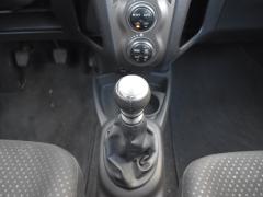 https://autoroyal.es/media/com_expautospro/images/big/turismos_todo_terrenos_y_furgonetas_toyota_yaris_69429ed1c48d8.JPG