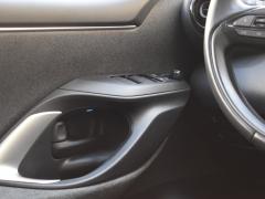 https://autoroyal.es/media/com_expautospro/images/big/turismos_todo_terrenos_y_furgonetas_toyota_yaris_6a42b12b193fa.JPG