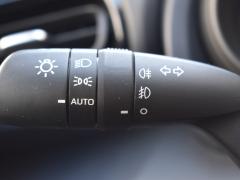 https://autoroyal.es/media/com_expautospro/images/big/turismos_todo_terrenos_y_furgonetas_toyota_yaris_6a42b12c43881.JPG